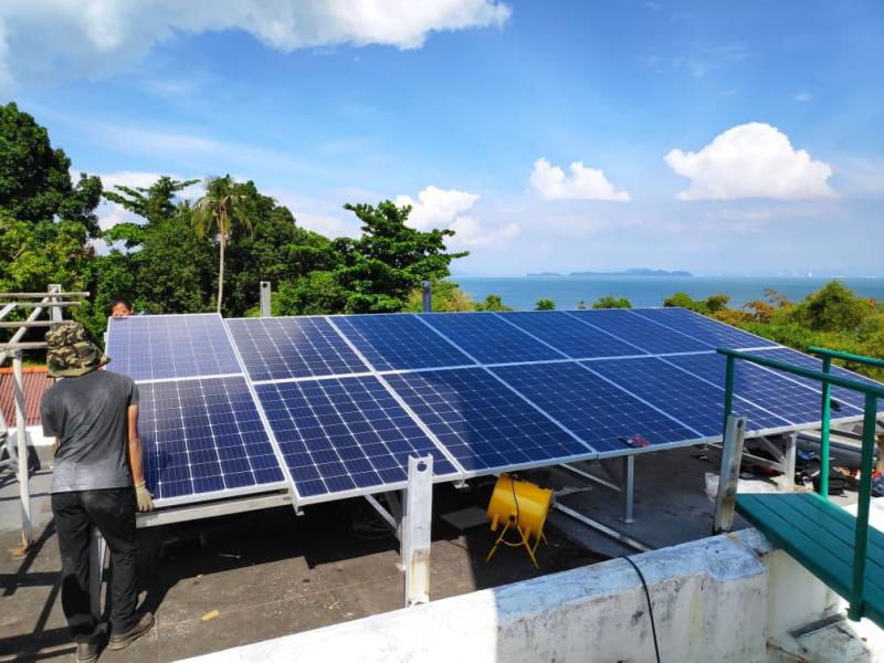 NEW SOLAR FARM FOR PULAU RIMAU LIGHTHOUSE