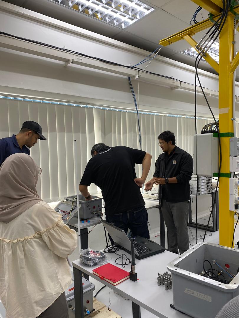 EDM Global Tech Successfully Conducts Factory Acceptance Test (FAT) for Pharos Marine Automatic Power (PMAPI) AIS ATON System at Omega Integration Pte Ltd