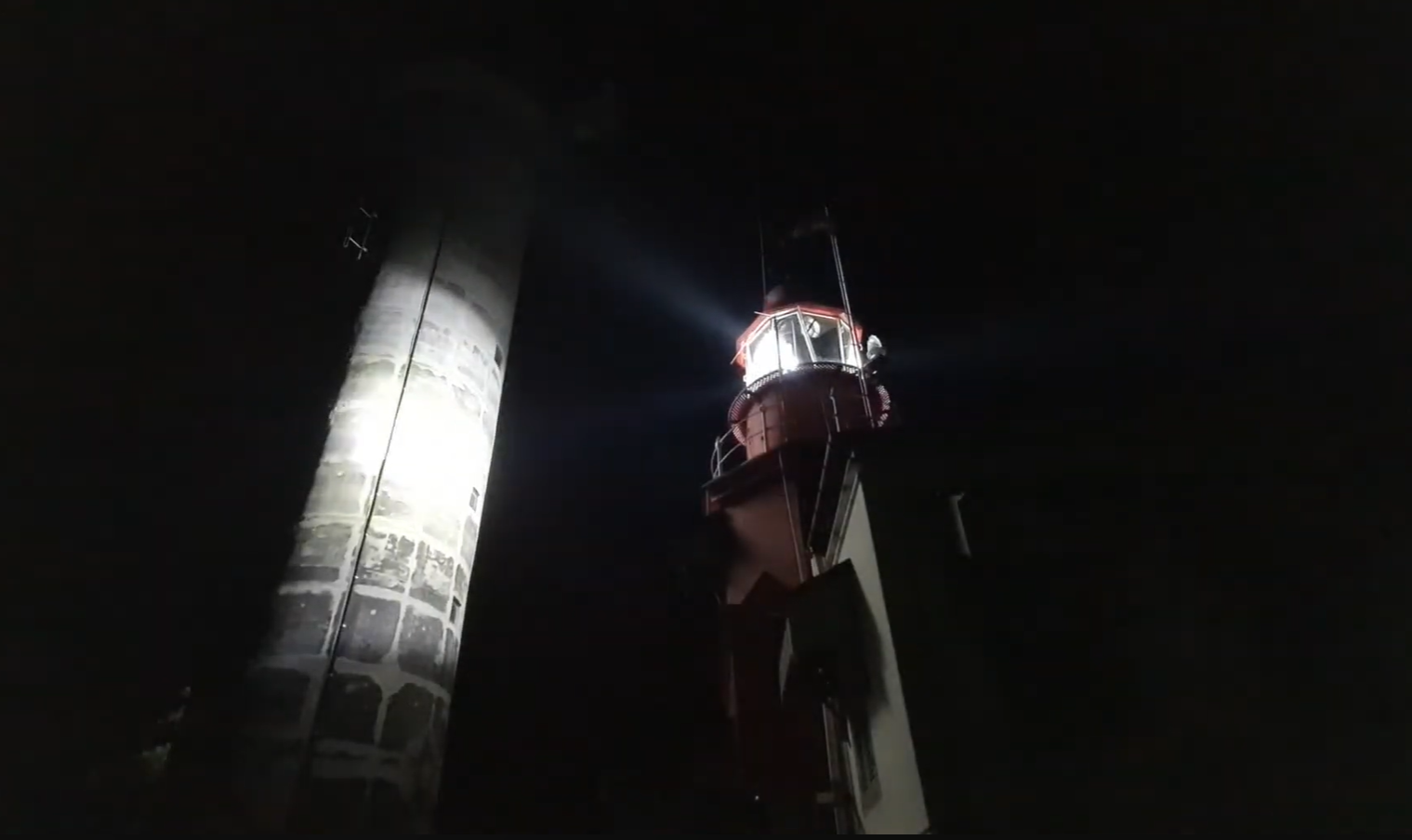 PULAU UNDAN NEW MK2000 SERIES ROTATING BEACON